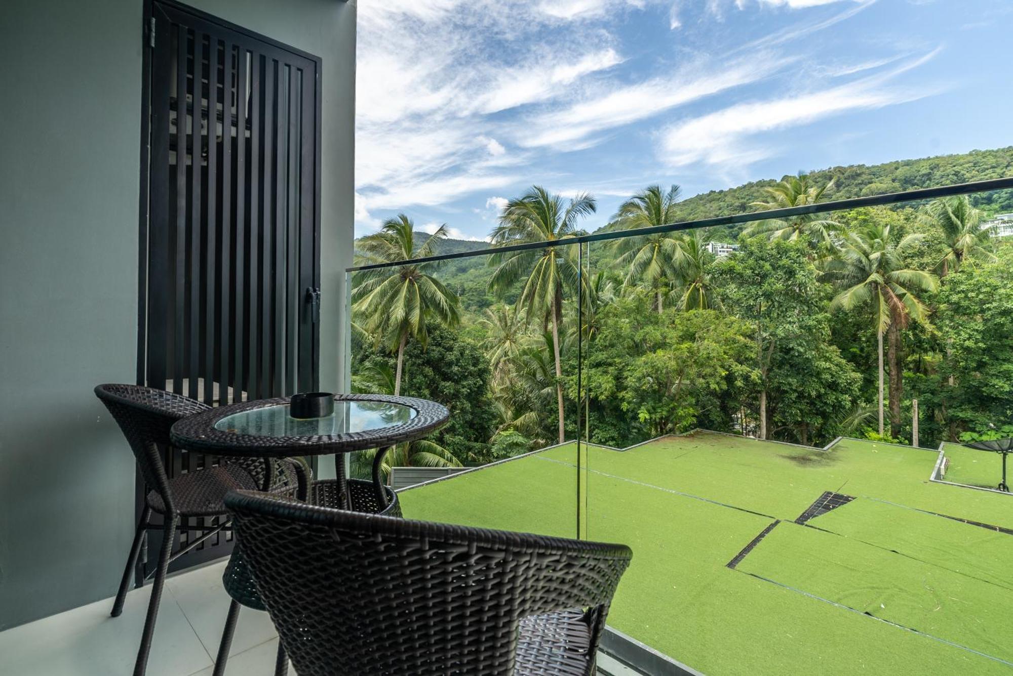 Panora Condo By Villacarte Pantai Surin Bagian luar foto