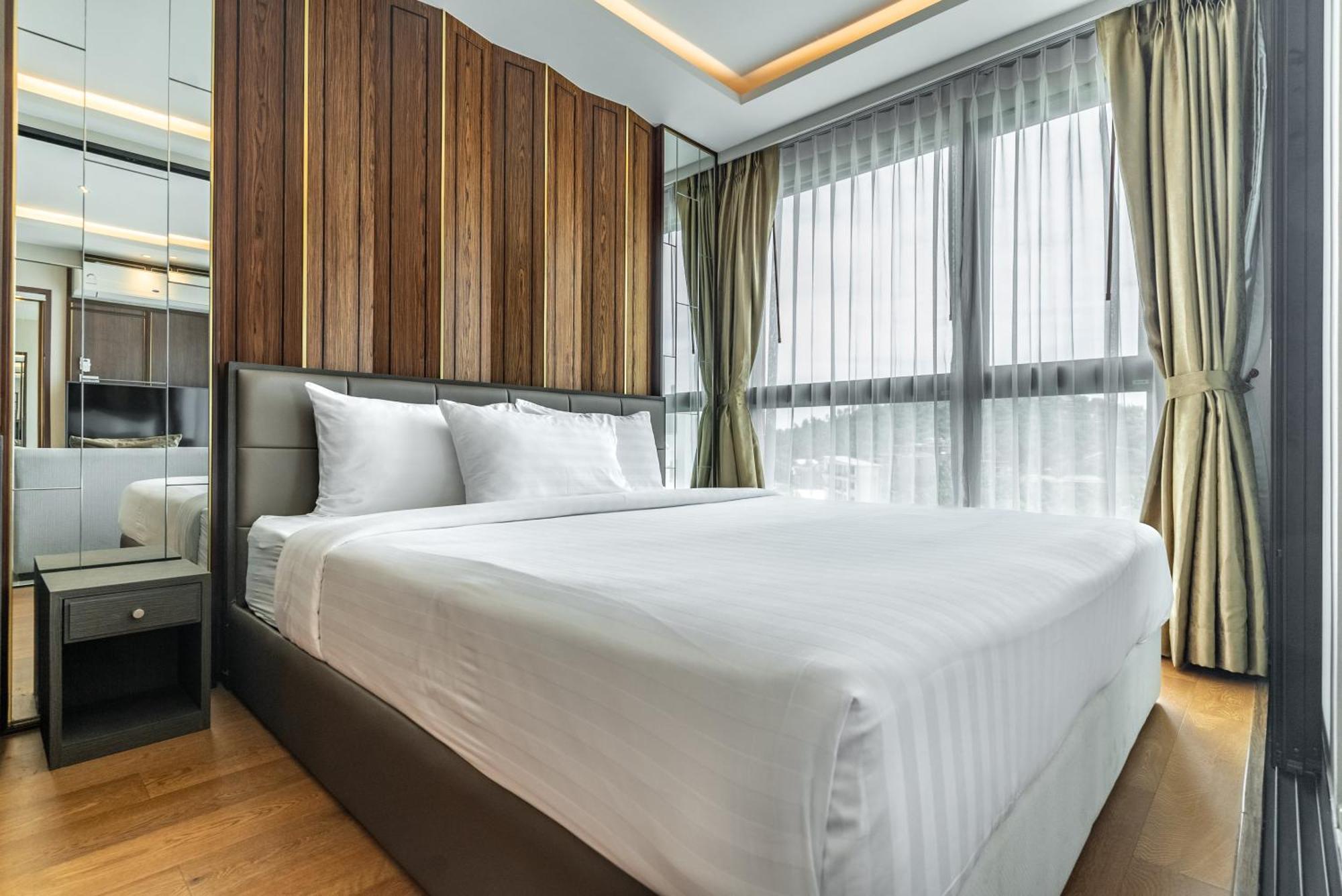 Panora Condo By Villacarte Pantai Surin Bagian luar foto